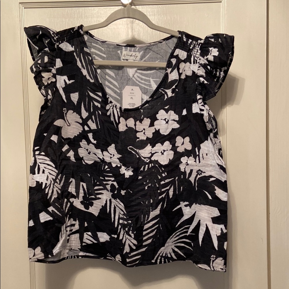 Wonderly Black and White Ruffled Cap Sleeve Blouse
